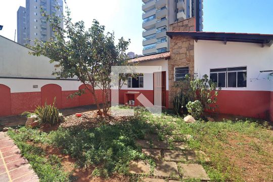 Quintal de casa à venda com 3 quartos, 190m² em Jardim, Santo André