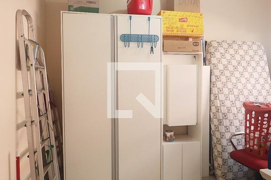 Quarto de Serviço de casa à venda com 3 quartos, 190m² em Jardim, Santo André