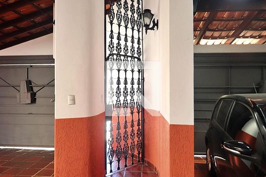 Garagem de casa à venda com 3 quartos, 190m² em Jardim, Santo André
