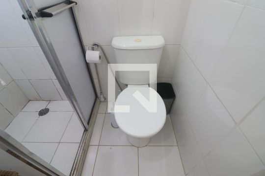 Banheiro  de apartamento para alugar com 2 quartos, 50m² em Limão, São Paulo