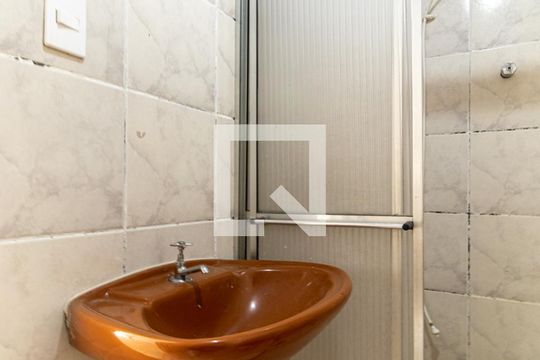 Banheiro de kitnet/studio à venda com 1 quarto, 29m² em Vila Buarque, São Paulo