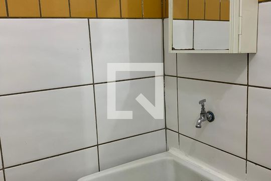 Lavanderia de apartamento para alugar com 1 quarto, 35m² em Jardim Santa Mena, Guarulhos