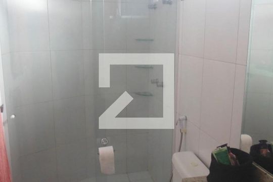 Banheiro de apartamento para alugar com 1 quarto, 50m² em Caminho das Árvores, Salvador