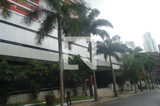 Fachada de apartamento para alugar com 1 quarto, 50m² em Caminho das Árvores, Salvador