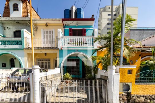 Fachada de casa à venda com 2 quartos, 130m² em Mooca, São Paulo