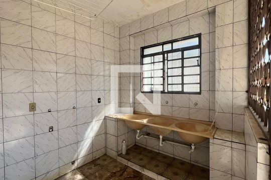 Área de Serviço de casa à venda com 3 quartos, 242m² em Carlos Prates, Belo Horizonte