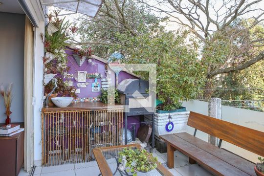 Sacada de casa à venda com 3 quartos, 160m² em Vila Romana, São Paulo