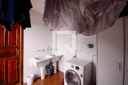 Área de Serviço de casa à venda com 4 quartos, 600m² em Saúde, São Paulo