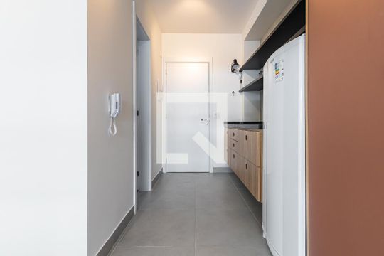 Cozinha de apartamento para alugar com 1 quarto, 28m² em Pinheiros, São Paulo