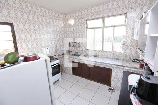 Cozinha de apartamento à venda com 3 quartos, 200m² em Riacho das Pedras, Contagem