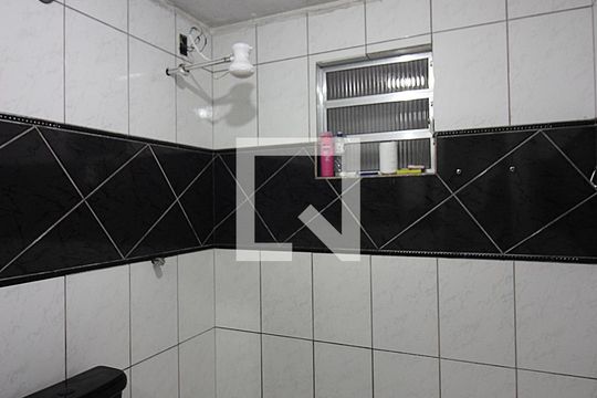 Banheiro Social de casa para alugar com 1 quarto, 49m² em Cooperativa, São Bernardo do Campo