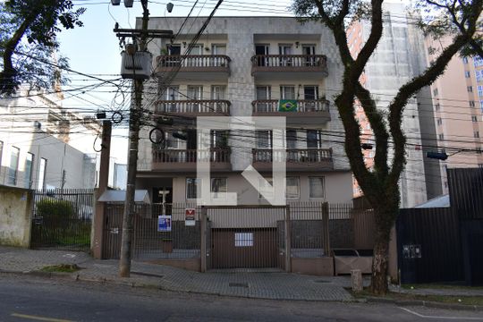 Fachada do condomínio de apartamento para alugar com 3 quartos, 116m² em Água Verde, Curitiba