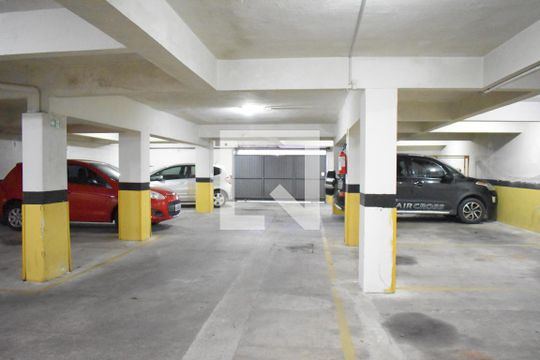 Vaga de garagem de apartamento para alugar com 3 quartos, 116m² em Água Verde, Curitiba