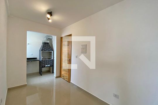 Casa de Condomínio para alugar com 2 quartos, 47m² em Vila Prudente, São Paulo