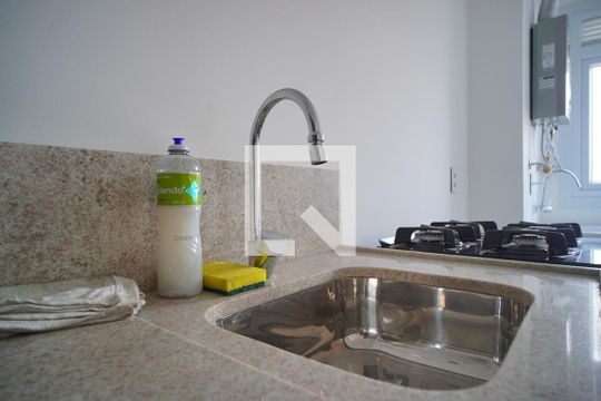 Cozinha de apartamento à venda com 2 quartos, 60m² em Jardim Lindóia, Porto Alegre
