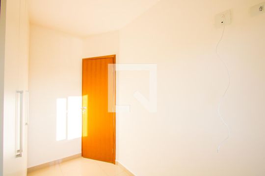Quarto 2 de apartamento para alugar com 2 quartos, 115m² em Vila Santa Teresa, Santo André