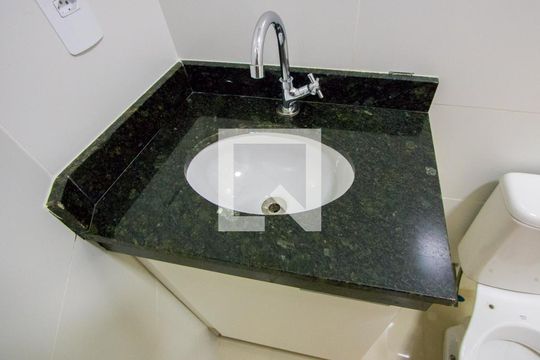 Banheiro do quarto 1 de apartamento à venda com 2 quartos, 115m² em Vila Santa Teresa, Santo André