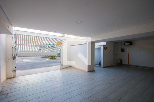 Garagem de apartamento à venda com 2 quartos, 115m² em Vila Santa Teresa, Santo André