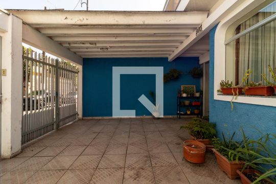 Garagem de casa para alugar com 3 quartos, 100m² em Vila Romana, São Paulo