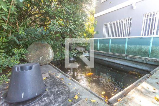 Quintal de casa à venda com 3 quartos, 239m² em Planalto, São Bernardo do Campo
