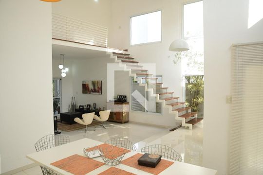 Cozinha de casa de condomínio para alugar com 3 quartos, 250m² em Moinho Velho, Cotia