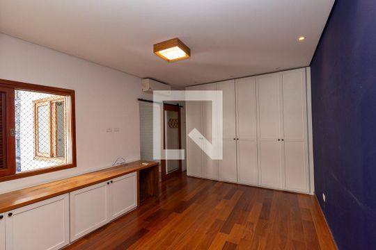 Quarto 2 de casa para alugar com 4 quartos, 180m² em Pinheiros, São Paulo