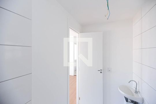 Banheiro de apartamento à venda com 1 quarto, 38m² em Vila Graciosa, São Paulo