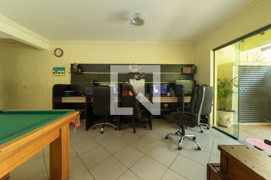 Área comum de casa à venda com 4 quartos, 468m² em Olímpico, São Caetano do Sul