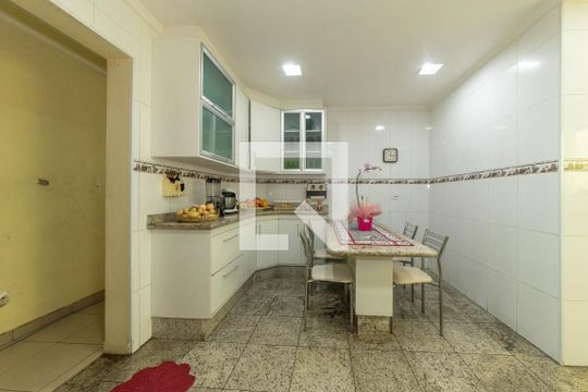 Cozinha de casa à venda com 4 quartos, 468m² em Olímpico, São Caetano do Sul