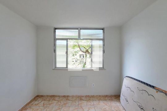 Quarto 1 de apartamento para alugar com 3 quartos, 65m² em Del Castilho, Rio de Janeiro