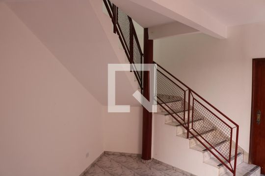 Sala de casa à venda com 4 quartos, 200m² em Vila Abajá, Goiânia