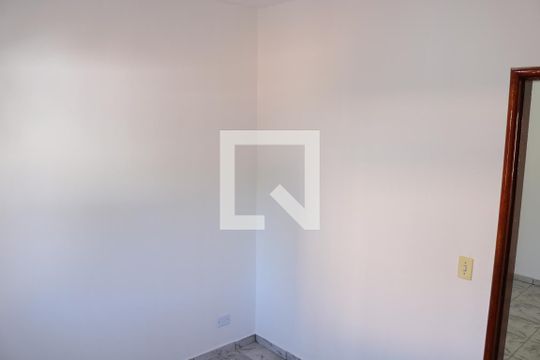 Quarto de casa à venda com 4 quartos, 200m² em Vila Abajá, Goiânia