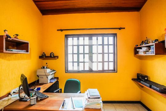 Quarto / Escritório de casa à venda com 4 quartos, 350m² em Jardim Maria Rosa, Taboão da Serra