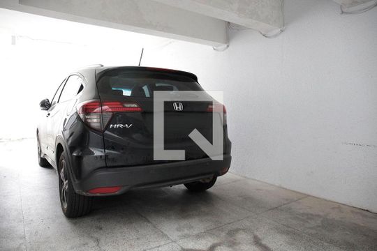 Box Estacionamento de apartamento à venda com 3 quartos, 74m² em Independência, Porto Alegre
