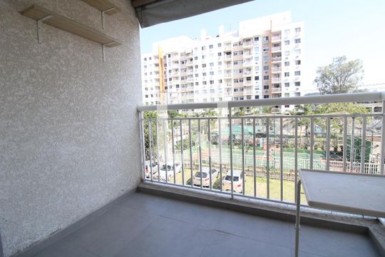 Varanda de apartamento à venda com 2 quartos, 48m² em Anil, Rio de Janeiro
