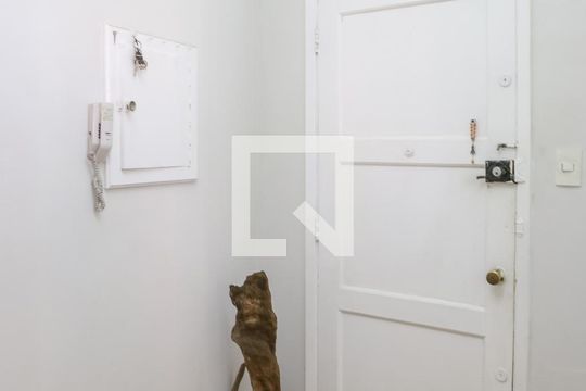 Entrada de apartamento à venda com 3 quartos, 134m² em Barra Funda, São Paulo