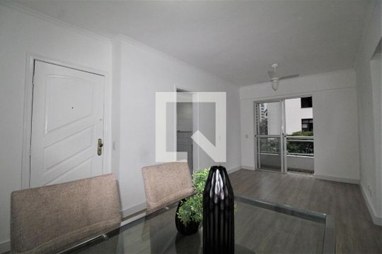 Sala de apartamento à venda com 2 quartos, 65m² em Barra da Tijuca, Rio de Janeiro