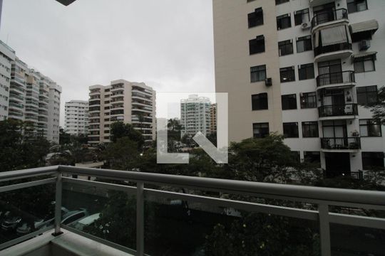 Varanda da Sala de apartamento à venda com 2 quartos, 65m² em Barra da Tijuca, Rio de Janeiro