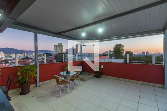 varanda de apartamento à venda com 4 quartos, 200m² em Ana Lúcia, Belo Horizonte