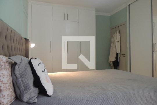 Suíte 1 de casa à venda com 4 quartos, 250m² em Brooklin Paulista, São Paulo