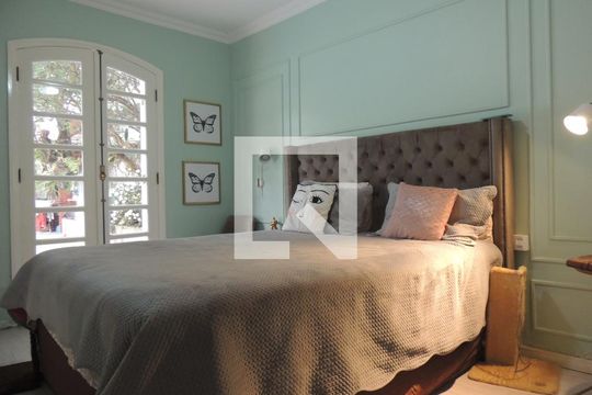 Suíte 1 de casa à venda com 4 quartos, 250m² em Brooklin Paulista, São Paulo