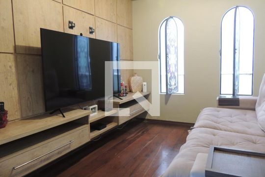 Sala de TV de casa à venda com 4 quartos, 250m² em Brooklin Paulista, São Paulo