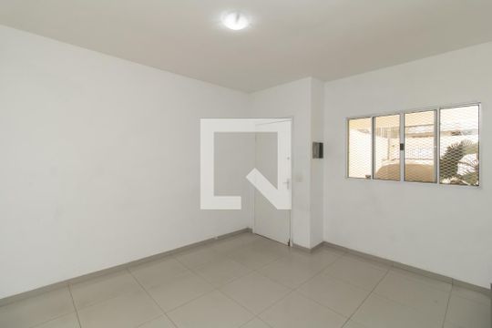 Sala de casa à venda com 3 quartos, 150m² em Jardim Maringa, São Paulo
