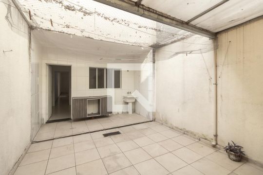 Quintal de casa à venda com 3 quartos, 150m² em Jardim Maringa, São Paulo