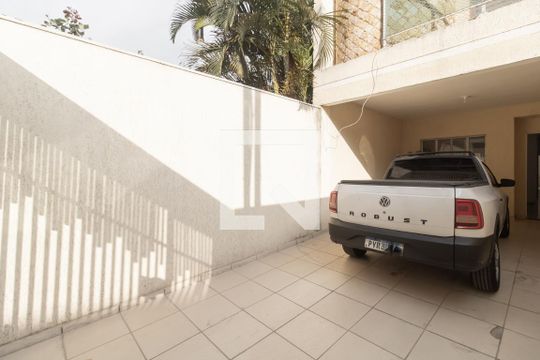 Garagem de casa à venda com 3 quartos, 150m² em Jardim Maringa, São Paulo