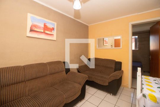 Sala de apartamento à venda com 2 quartos, 55m² em Rubem Berta, Porto Alegre