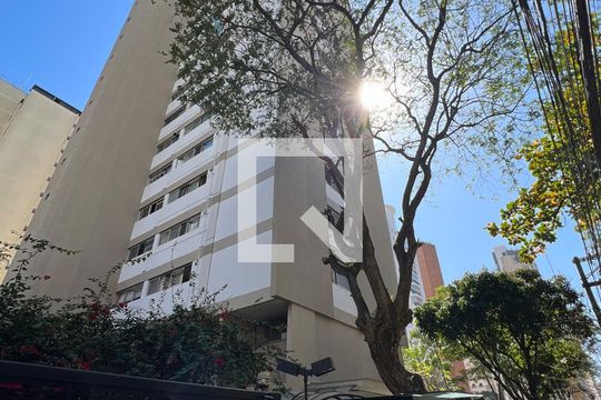 Fachada de apartamento para alugar com 3 quartos, 140m² em Moema, São Paulo