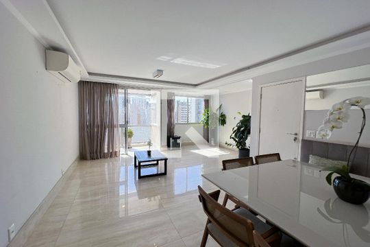 Apartamento para alugar com 3 quartos, 140m² em Moema, São Paulo