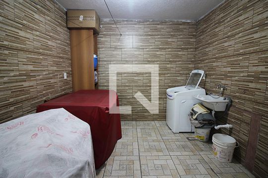 Lavanderia de casa à venda com 4 quartos, 188m² em Vila Antonieta, São Bernardo do Campo