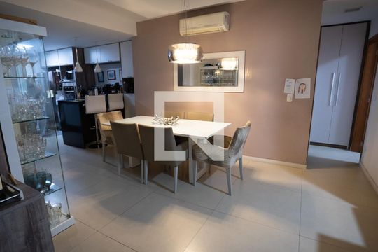 Sala  de apartamento à venda com 3 quartos, 142m² em Botafogo, Rio de Janeiro